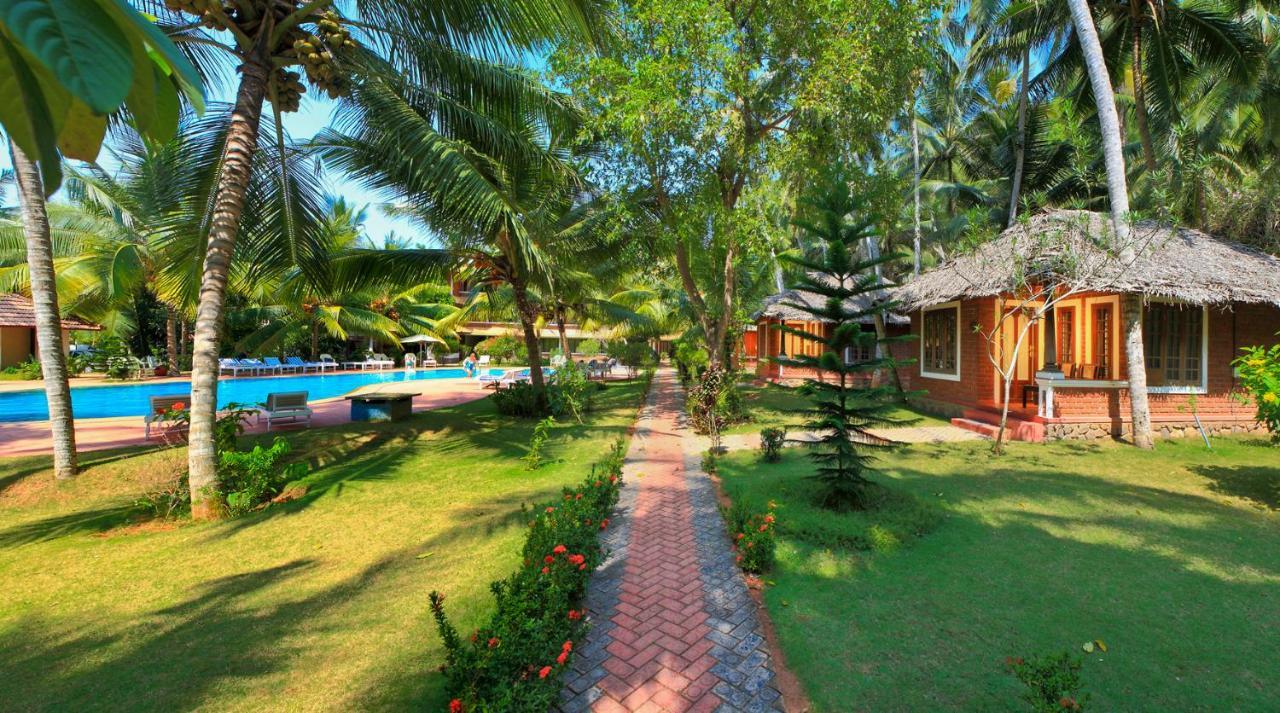 Abad Harmonia Ayurvedic Beach Resort Kovalam Exterior foto